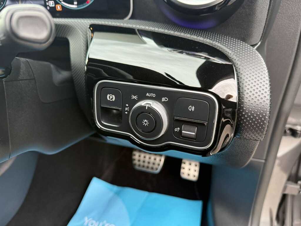 Mercedes-Benz A Class A180 Amg Line Executive Blue #13