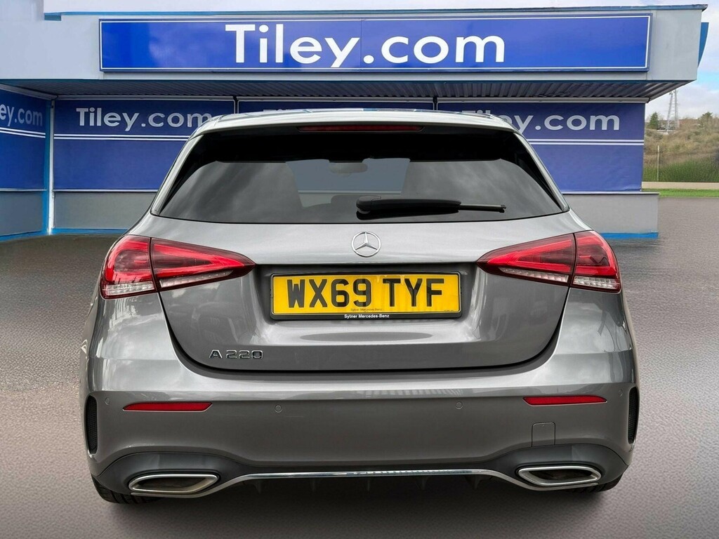 Mercedes-Benz A Class A180 Amg Line Executive Blue #7