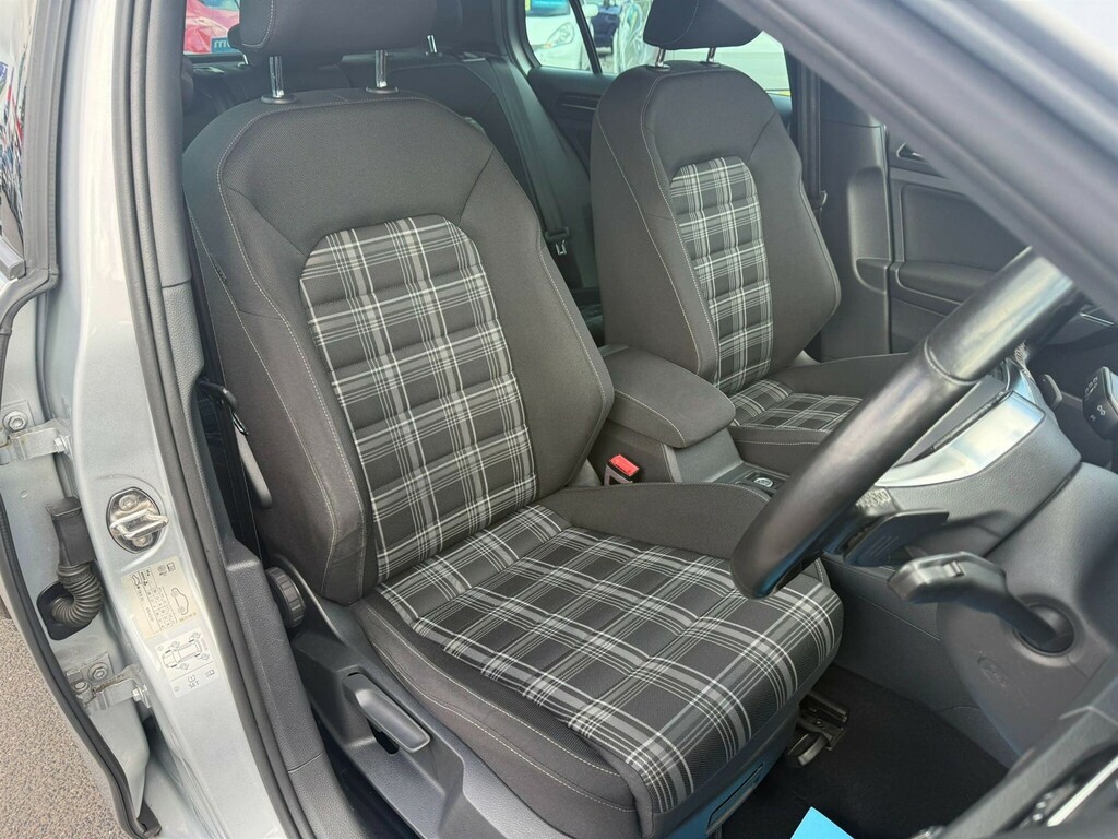 Volkswagen Golf 2017 1.6 Tdi Se Nav Hatchback Eu Blue #11