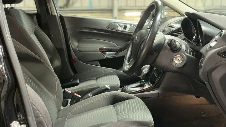 Ford Fiesta 1.2 Zetec Red #7