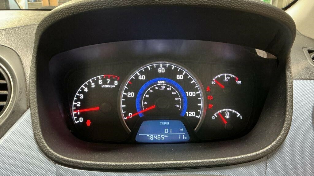 Hyundai I10 Hatchback Blue #9