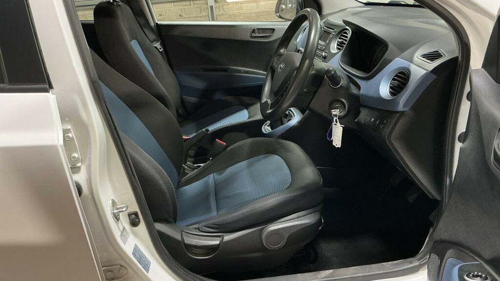 Hyundai I10 Hatchback Blue #7