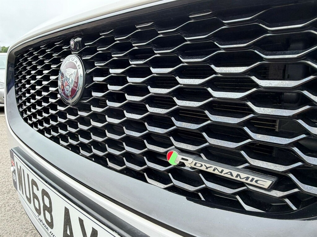 Jaguar E-Pace R-dynamic S Silver #38