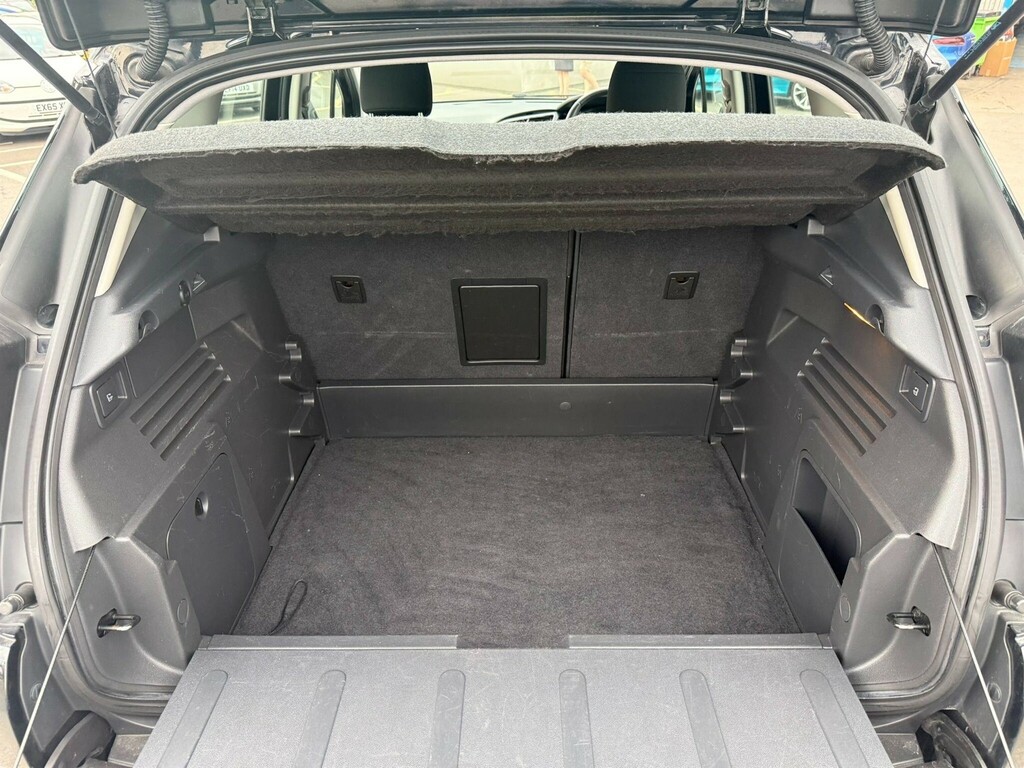 Peugeot 3008 Red #24