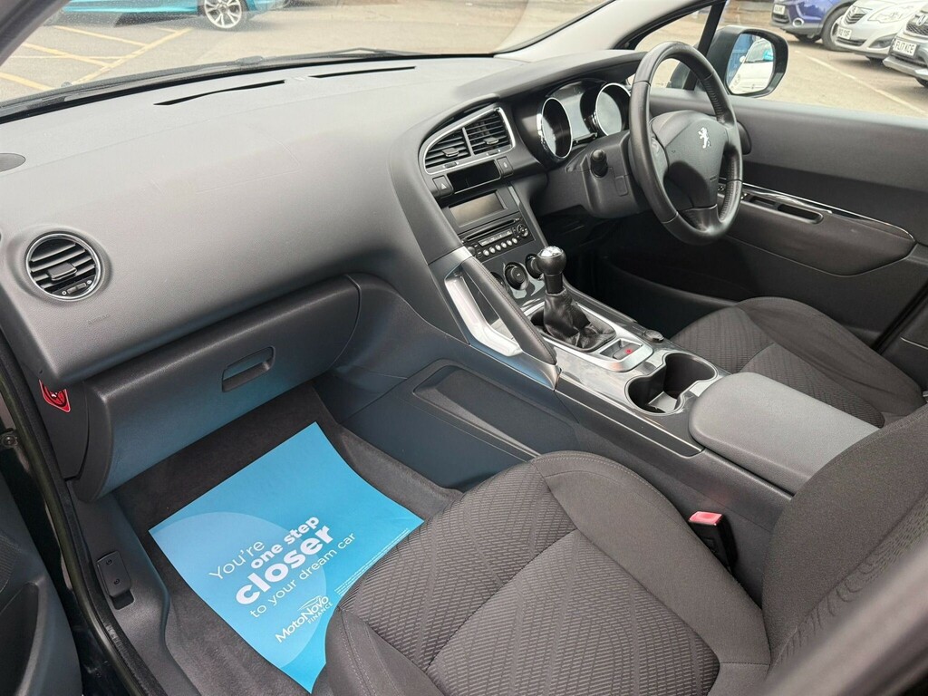 Peugeot 3008 Red #20