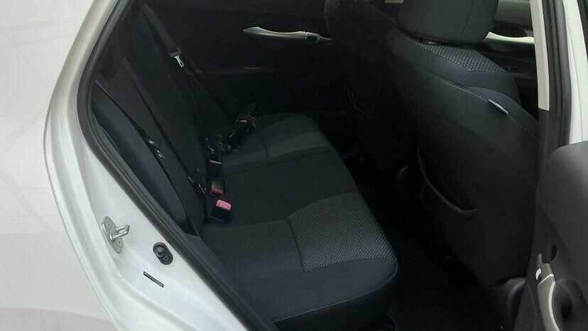 Toyota Auris Hatchback  #10