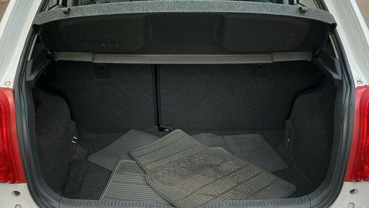 Toyota Auris Hatchback  #11