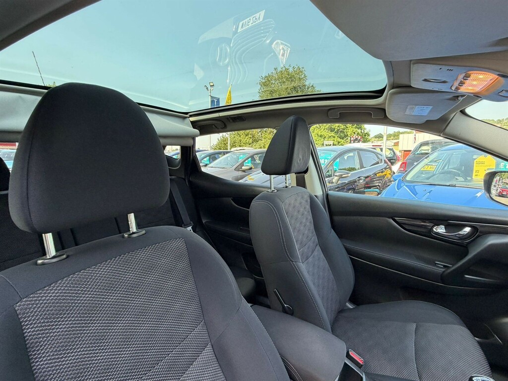 Nissan Qashqai Hatchback Acenta Plus Dig-t 2015 Grey #14