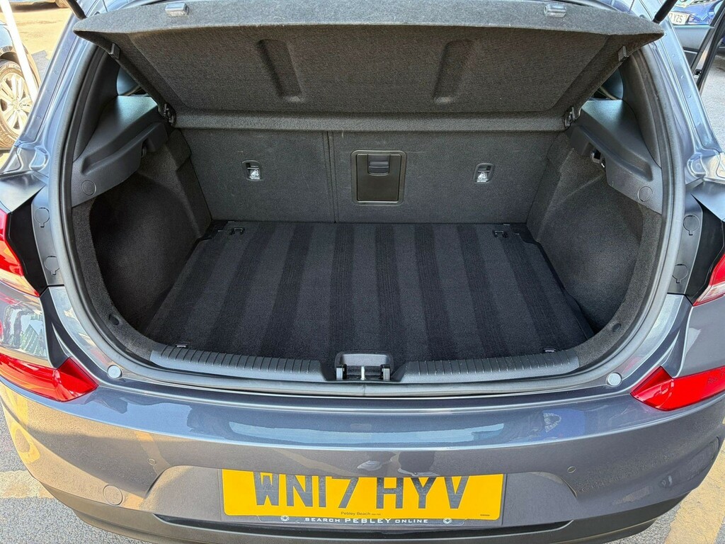 Hyundai I30 1.4T Gdi Se Nav White #38