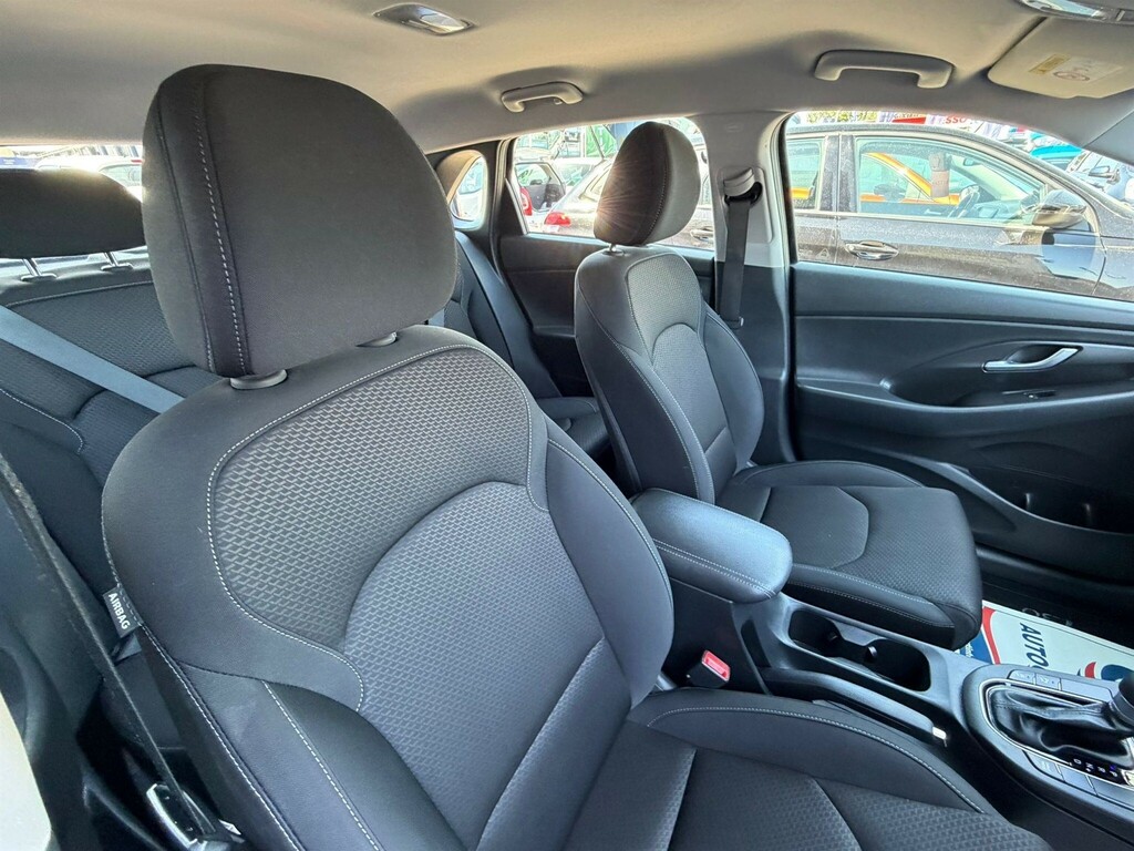 Hyundai I30 1.4T Gdi Se Nav White #11