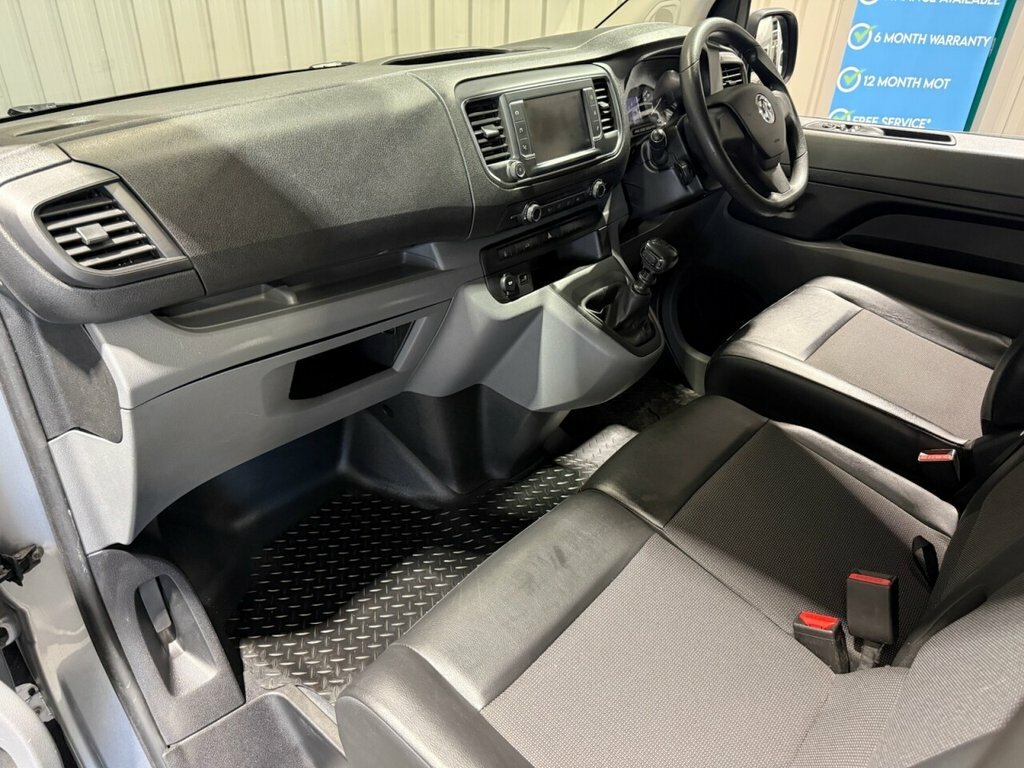 Vauxhall Vivaro 2L Sportive FE71TPV Grey #6