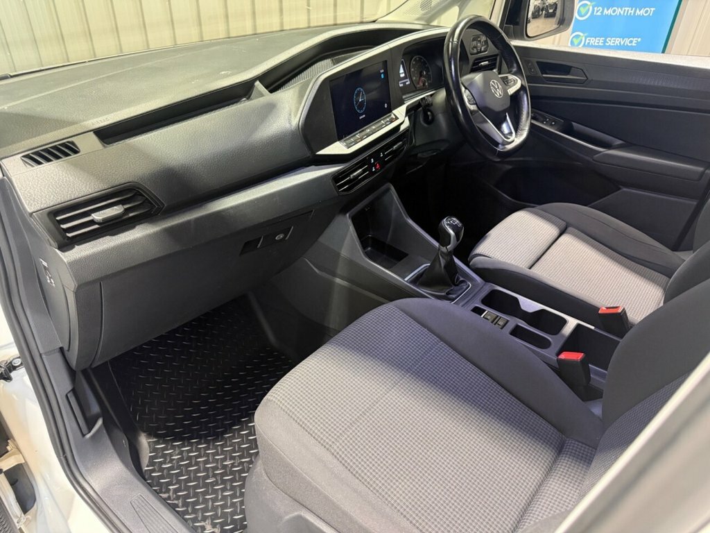 Volkswagen Caddy 2L Commerce Pro YS22GKD White #5