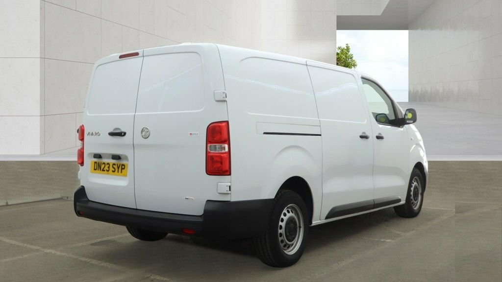 Vauxhall Vivaro 1.5L Prime 6Dr White #4