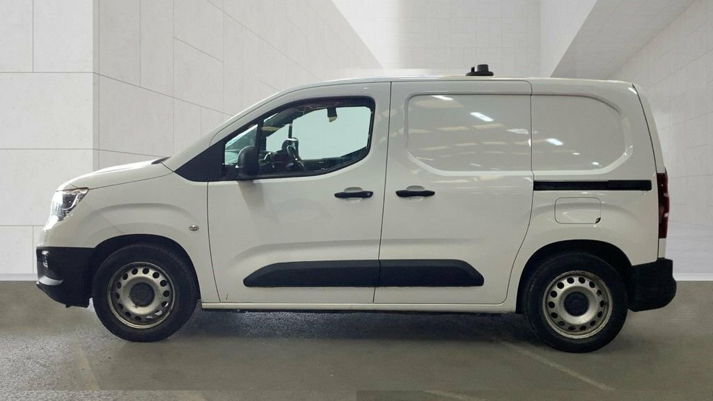 Vauxhall Combo 1.6L Edition White #6