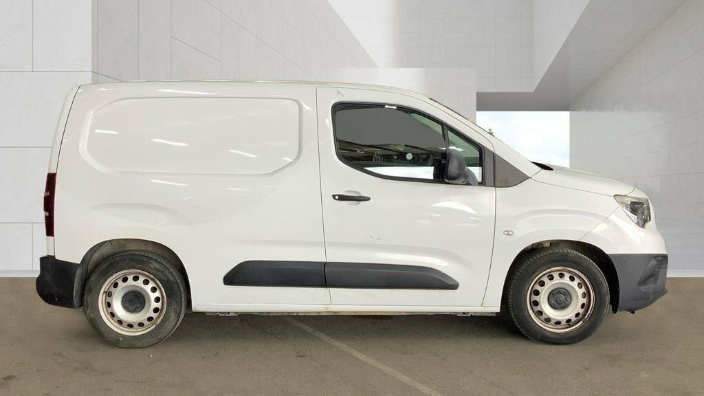 Vauxhall Combo 1.6L Edition White #5