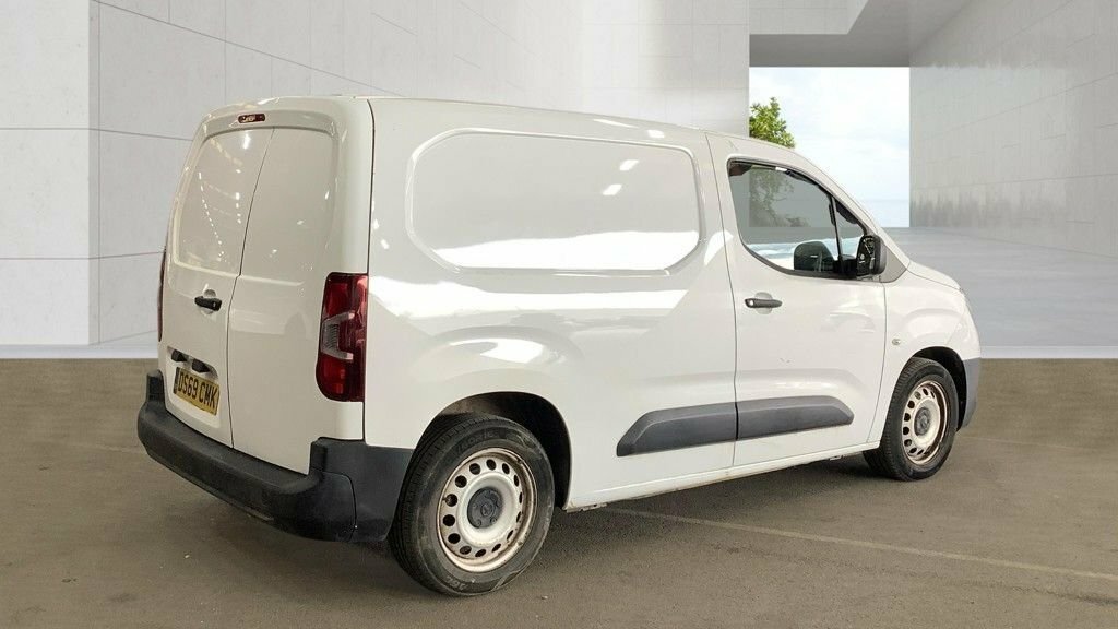 Vauxhall Combo 1.6L Edition White #4