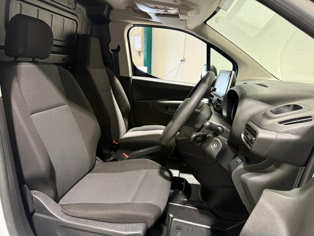 Citroen Berlingo 1.5L Enterprise Edition M CJ23VXX White #4
