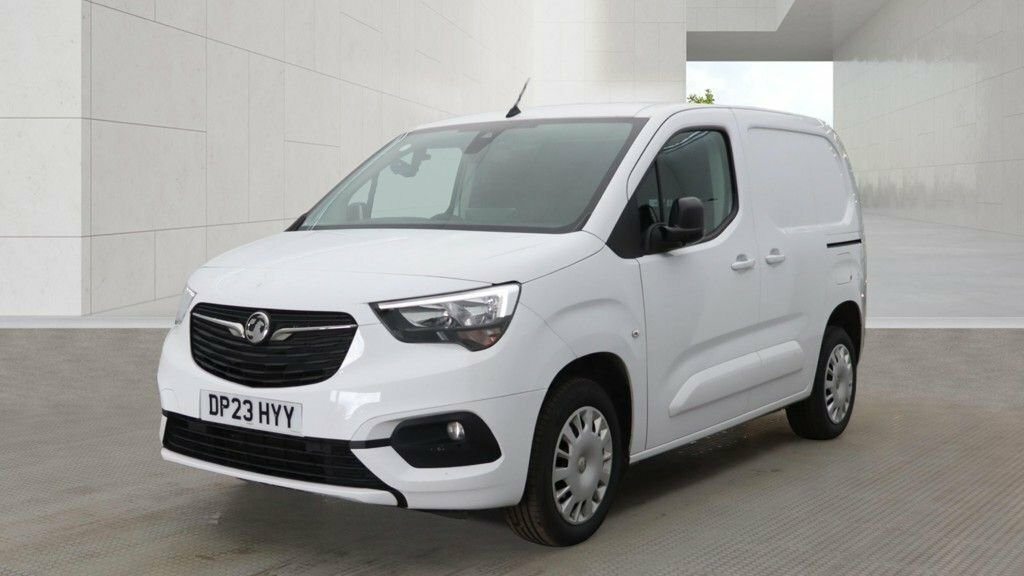Vauxhall Combo 1.5L Pro White #2