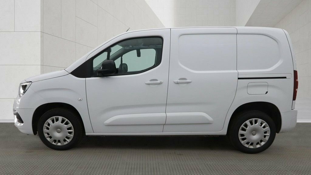 Vauxhall Combo 1.5L Pro White #6