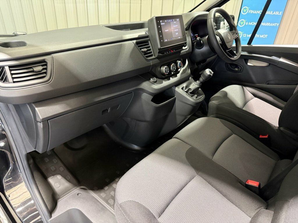 Renault Trafic 2L Advance FT74LVJ Black #4