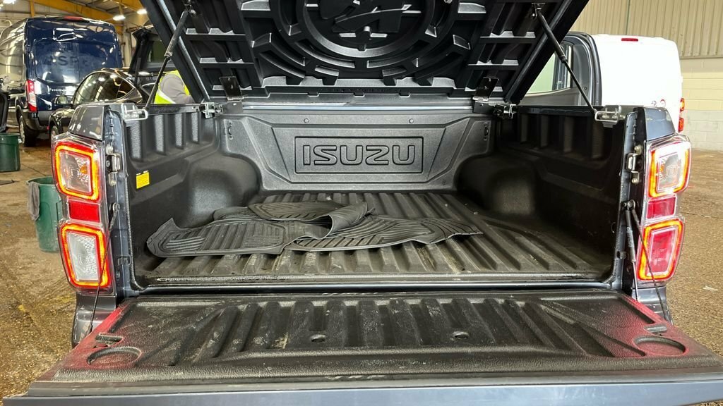 Isuzu D-Max 1.9 Td Dl20 Pickup Extended Cab 4W Grey #9