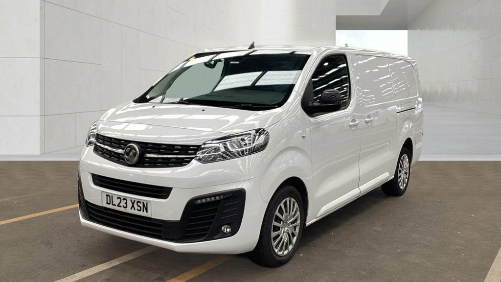 Vauxhall Vivaro 1.5L Pro 6Dr White #2