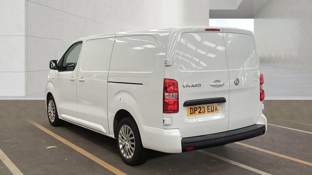 Vauxhall Vivaro 1.5L Pro 6Dr White #3