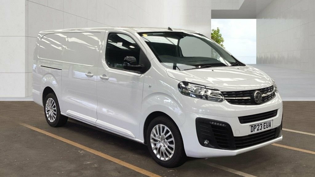 Vauxhall Vivaro 1.5L Pro 6Dr White