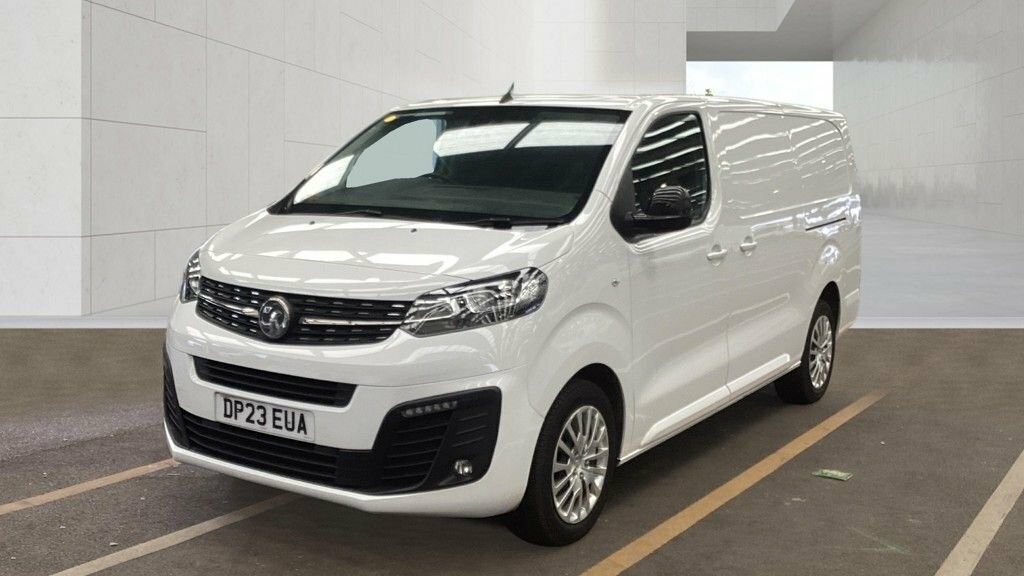 Vauxhall Vivaro 1.5L Pro 6Dr White #2
