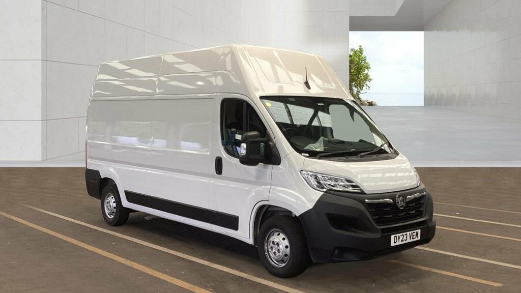 Vauxhall Movano 2.2L Prime White