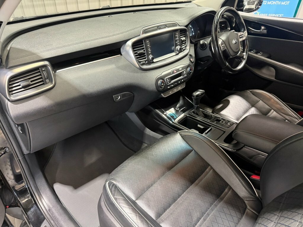Kia Sorento 2.2L Gt-line Black #4