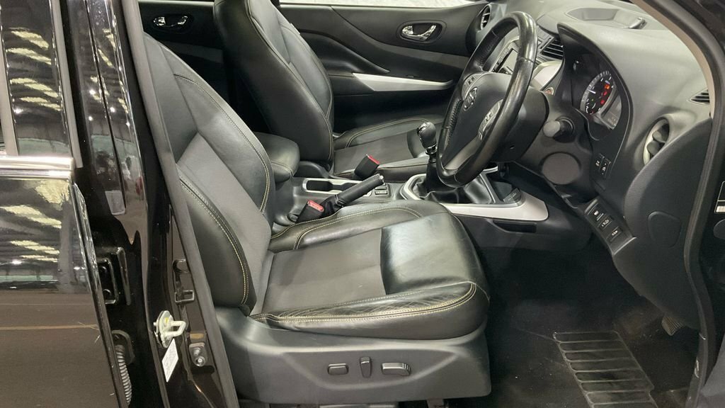 Nissan Navara Dci Tekna Shr Yellow #8