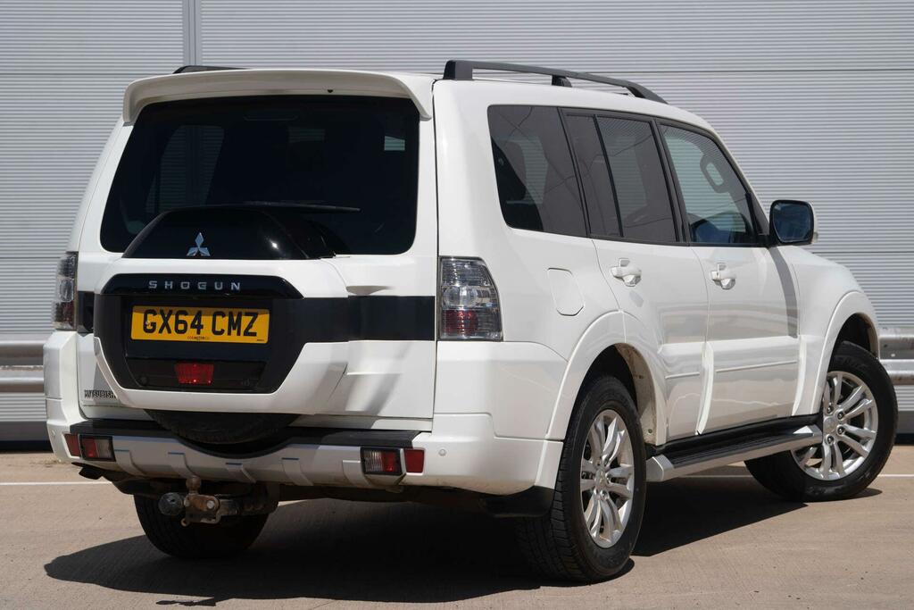 Mitsubishi Shogun Sg3 GX64CMZ White #4