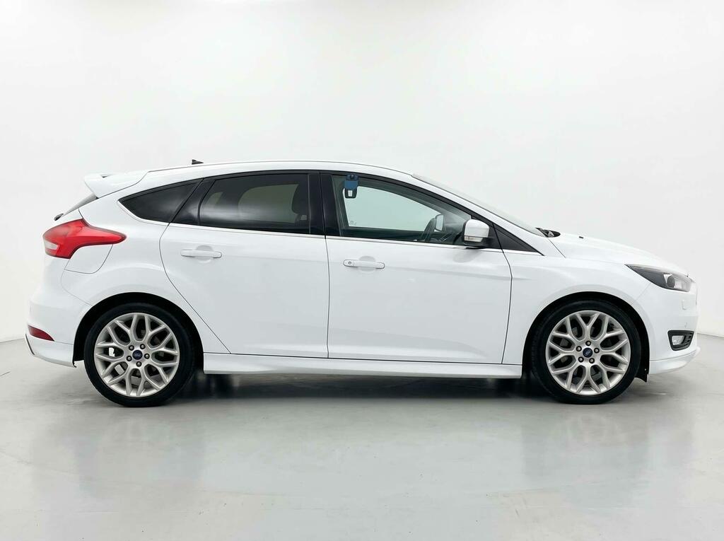 Ford Focus Zetec S White #4