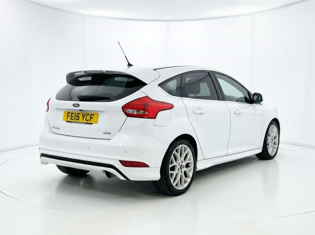 Ford Focus Zetec S White #5