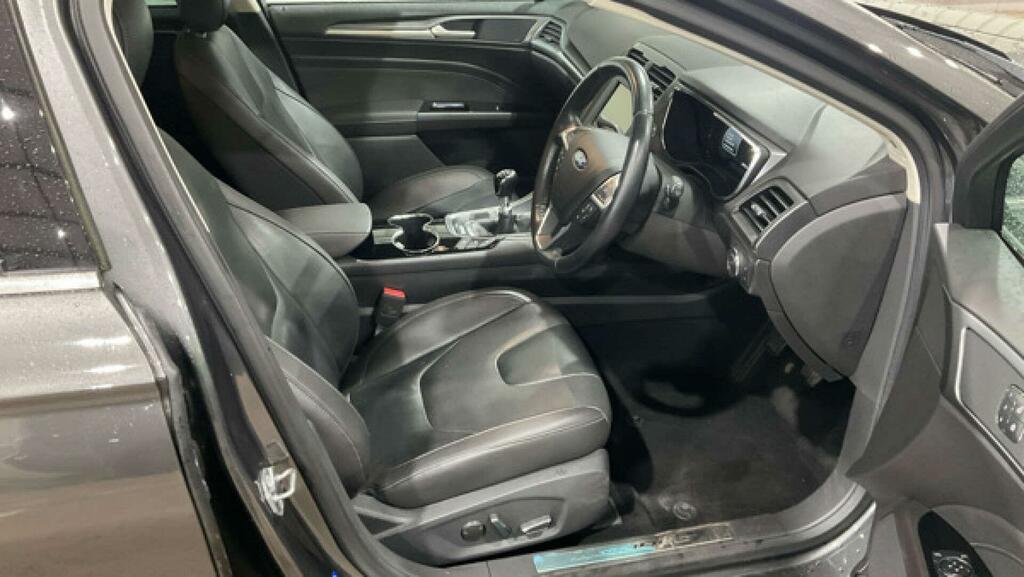 Ford Mondeo 2.0 Tdci Titanium Euro 6 Ss Grey #2