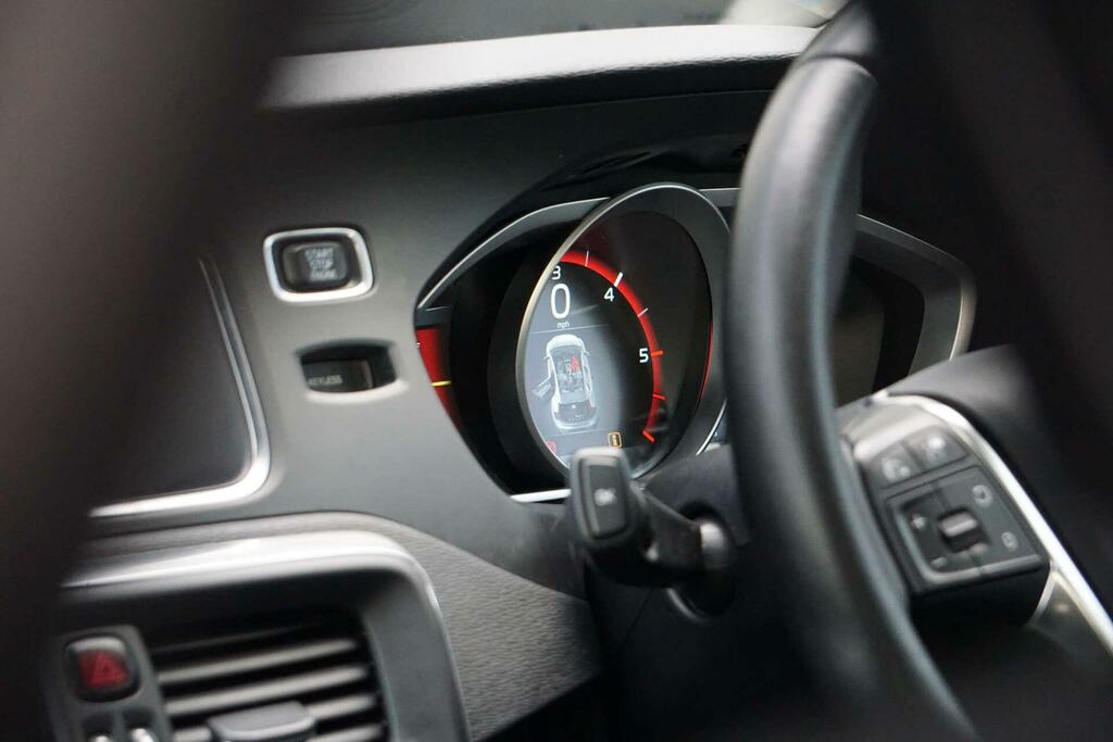 Volvo V40 2.0 D3 R-design Nav 2013 Blue #26