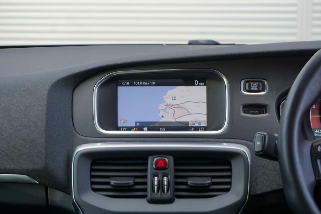 Volvo V40 2.0 D3 R-design Nav 2013 Blue #33