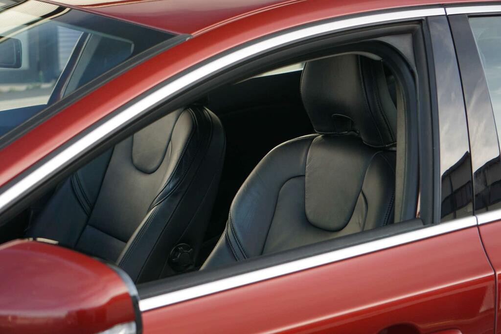 Volvo V40 2.0 D3 R-design Nav 2013 Blue #80