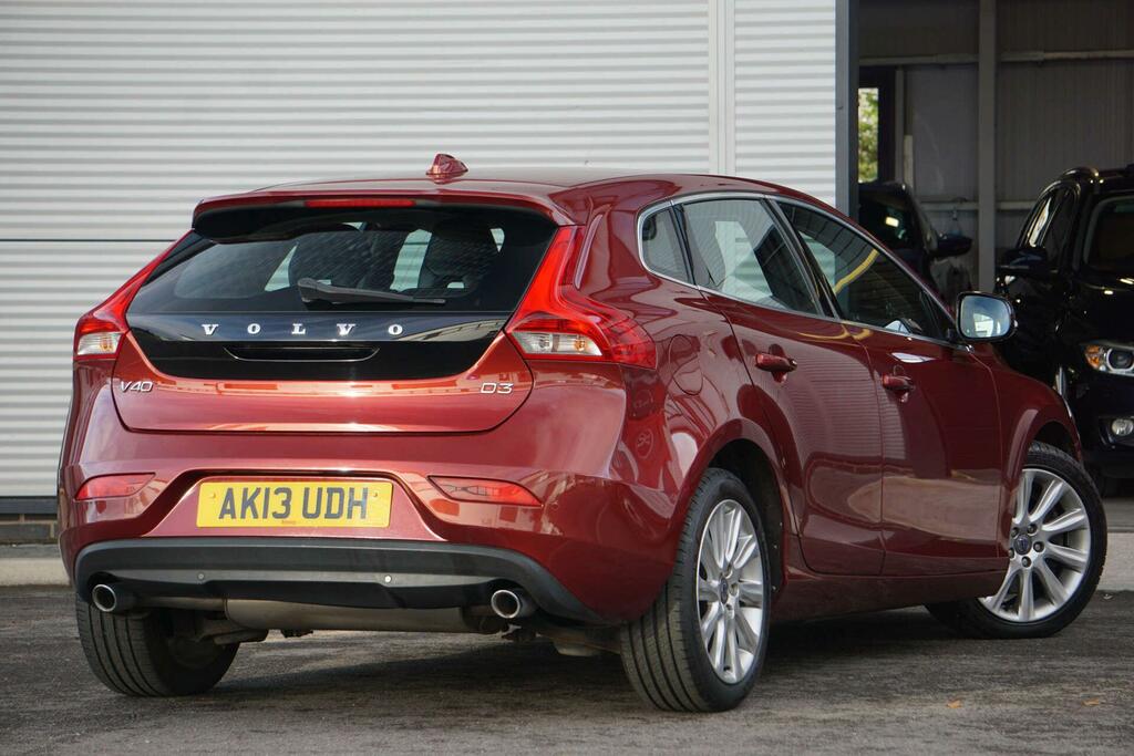 Volvo V40 Se Lux Nav Red #4