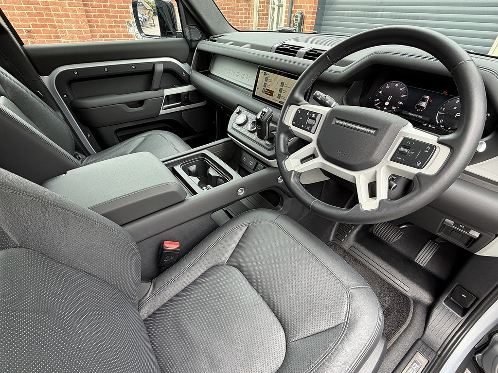 Land Rover Defender 110 D250 Mhev Xs Edition Silver #2