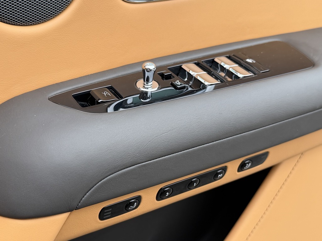 Rolls-Royce Ghost Saloon 6.7 V12 Blue #40