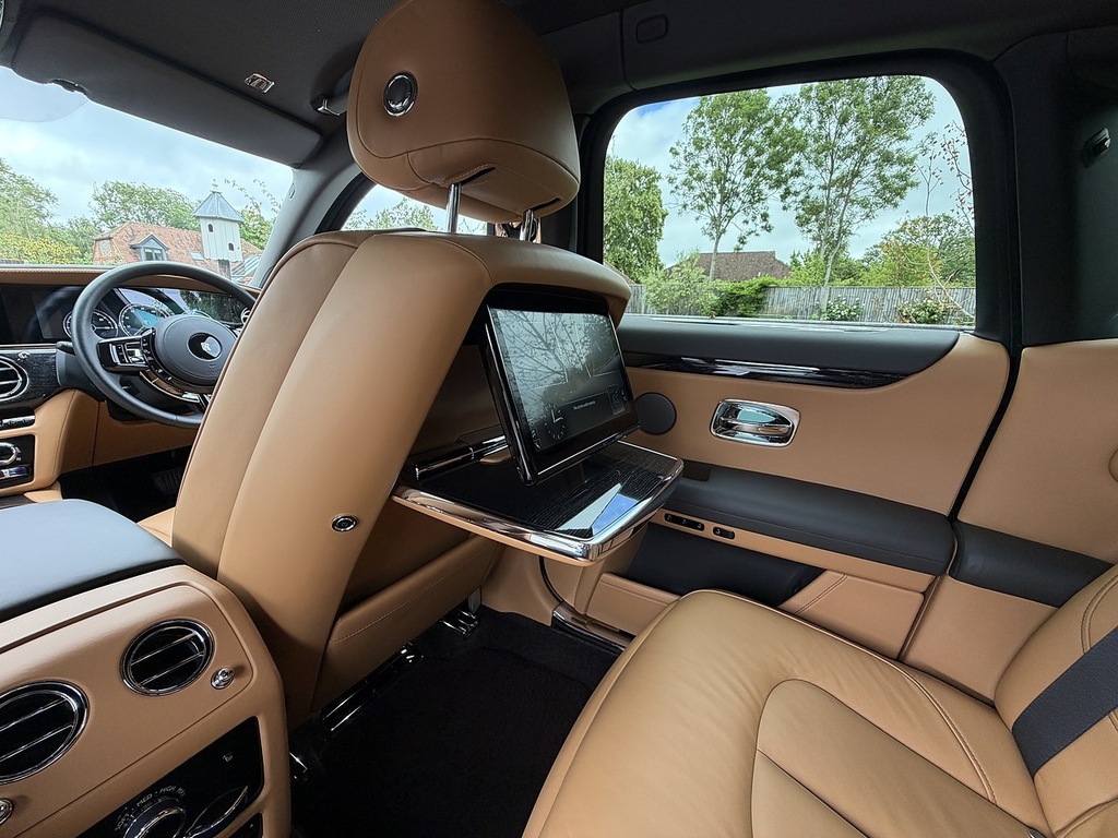 Rolls-Royce Ghost Saloon 6.7 V12 Blue #58