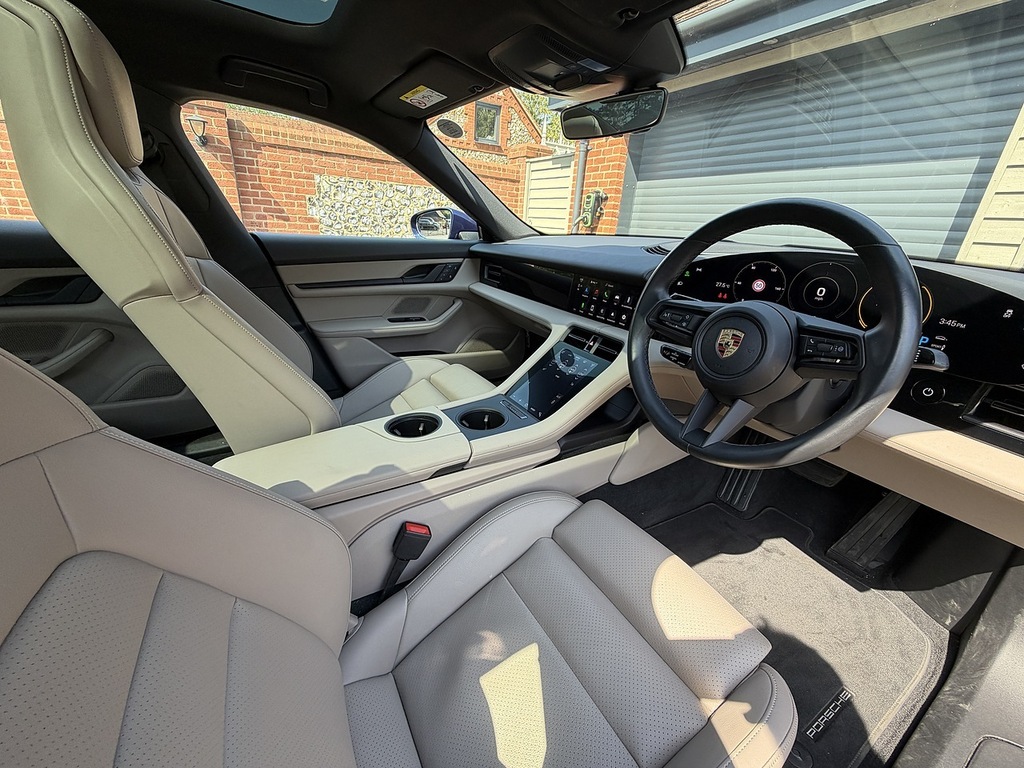 Porsche Taycan Performance Blue #2