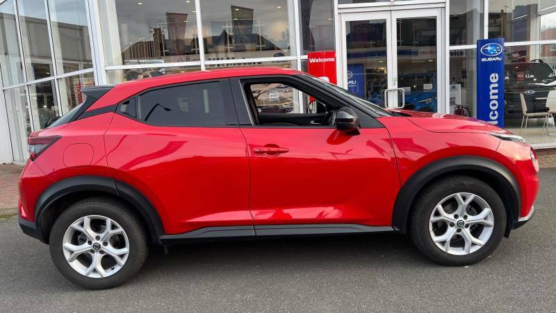 Nissan Juke 1.0 Dig-t 114 N-connecta Dct - 2021 71 LF71MXH Red #2