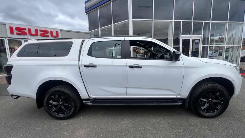 Isuzu D-Max 1.9 V-cross Double Cab 4X4 - 2023 23 FD23HDY White #2