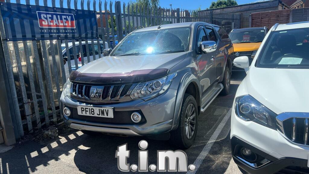 Mitsubishi L200 Double Cab Di-d 178 Barbarian 4Wd Grey