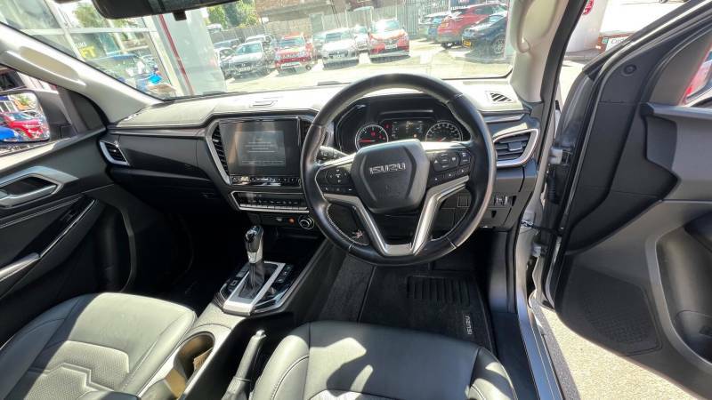 Isuzu D-Max 1.9 Td Dl40 Pickup Double Cab Black #14