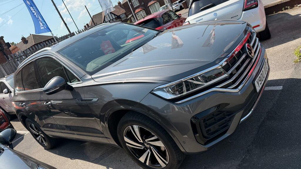 Volkswagen Touareg 3.0 Tdi V6 R-line Tech Tiptronic 4Motion Euro 6 S Grey