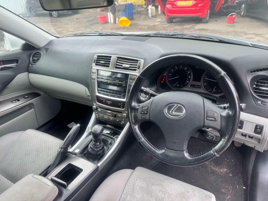 Lexus IS 2.2 220Td Silver #2